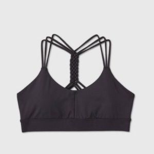 black sports bra